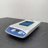 VWR Digital Heat Block image 1